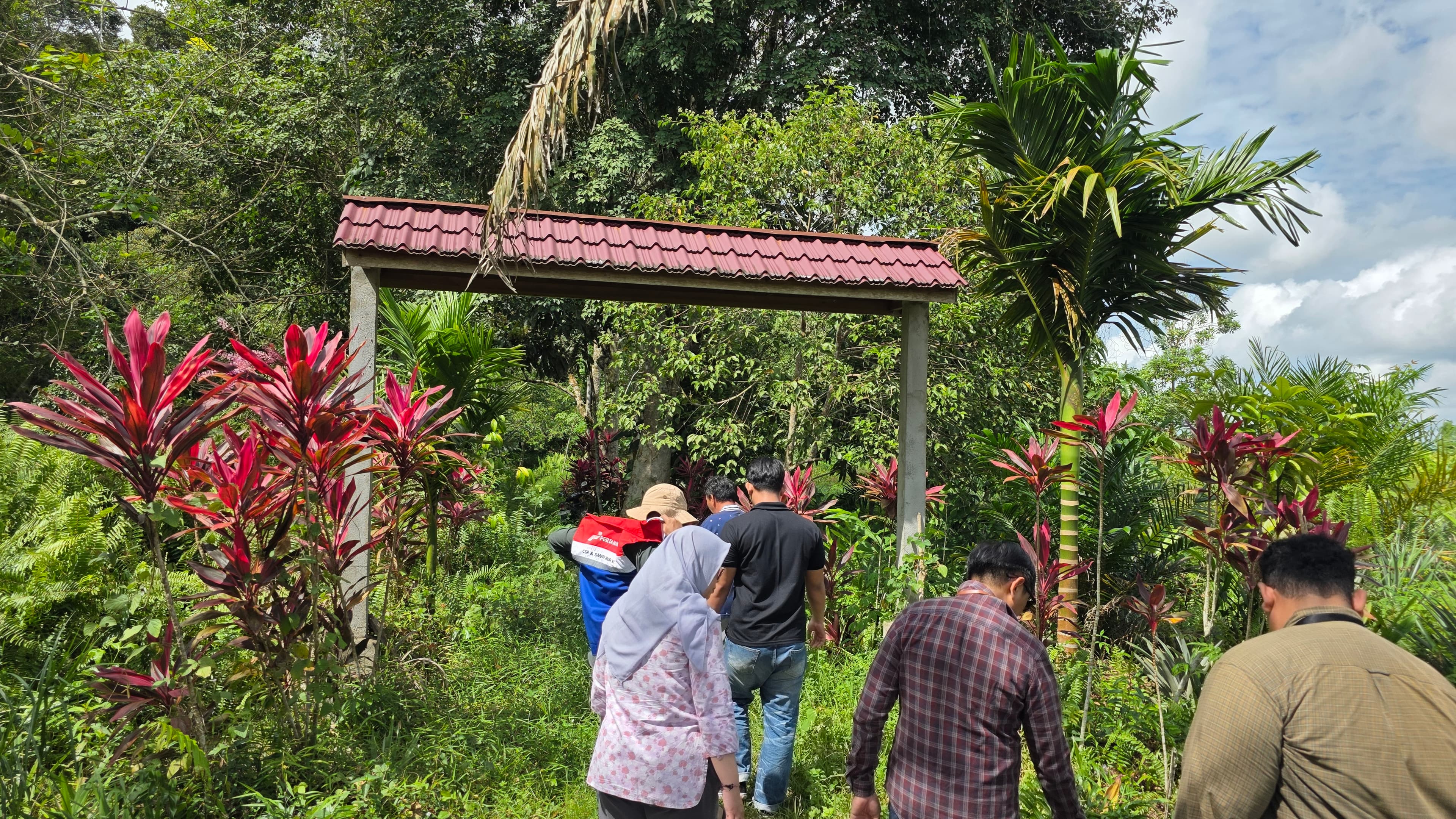 Bukit Rel Pontianak Utara