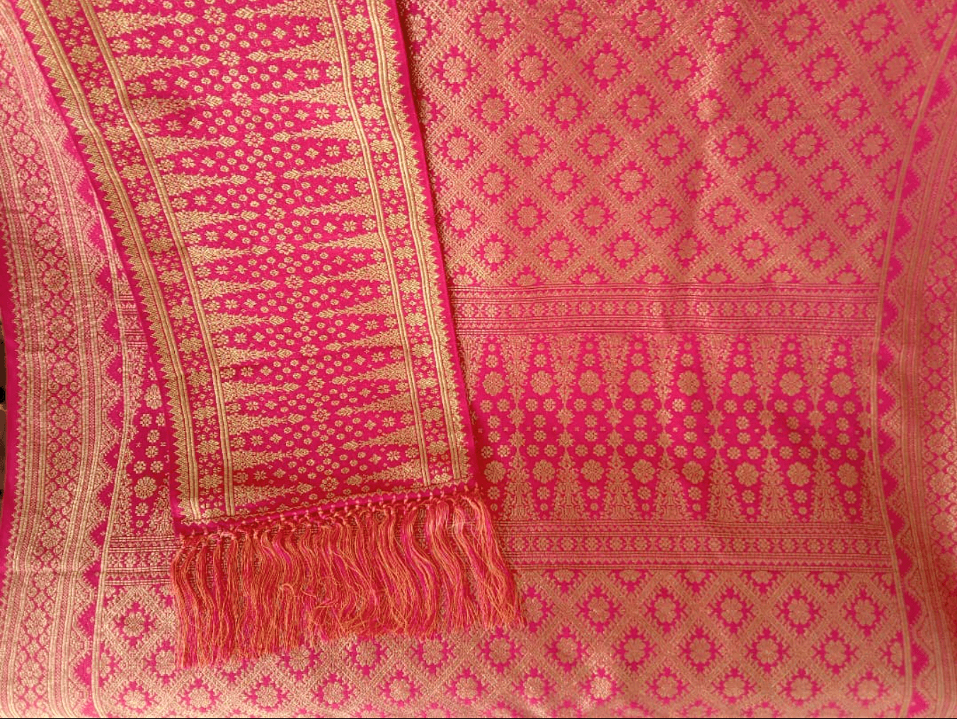 Songket Corak Insang Eksklusif